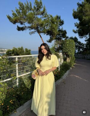 Robe jaune ????