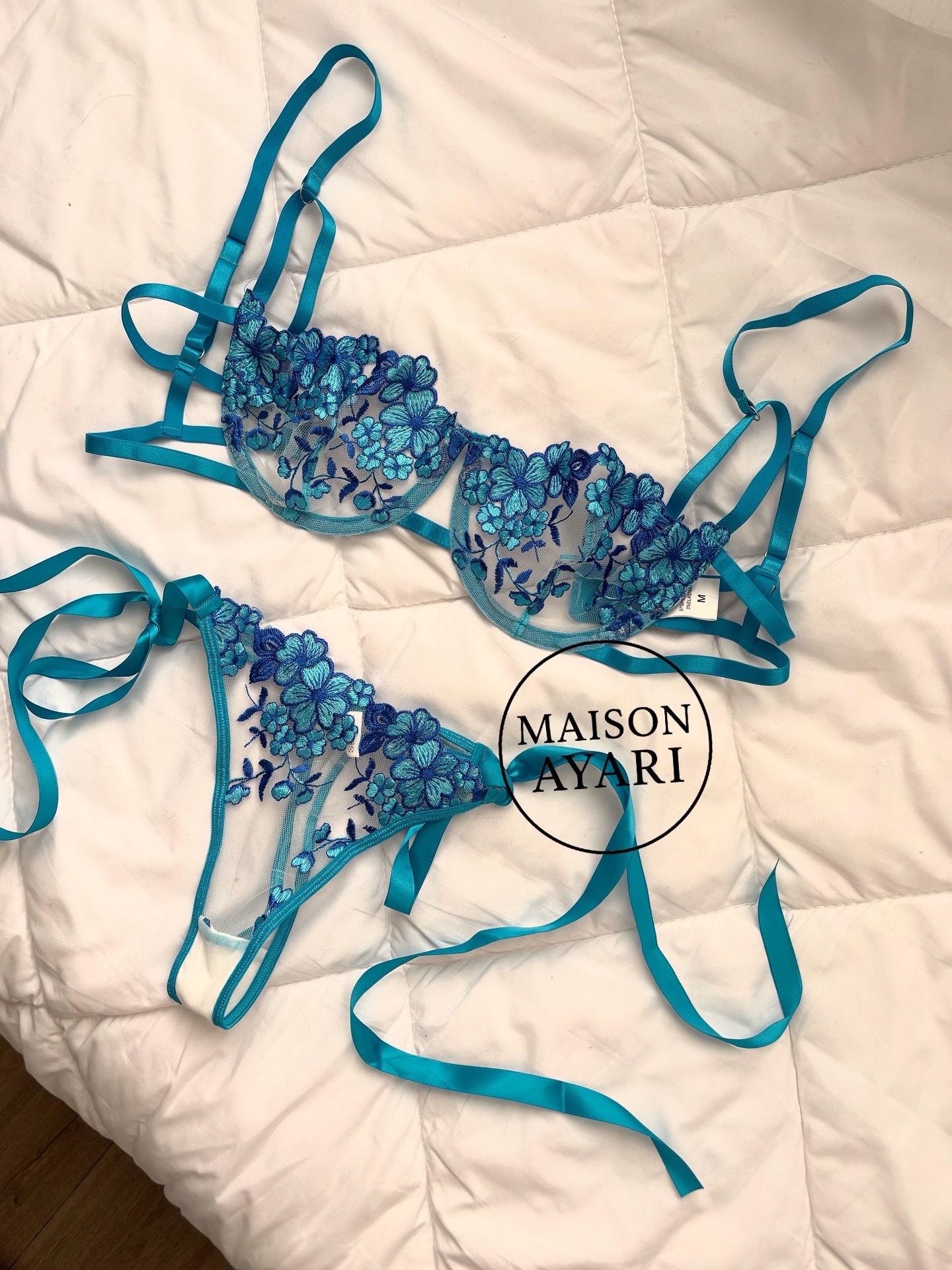ensmble-bleu%f0%9f%a6%8b%f0%9f%a9%b5